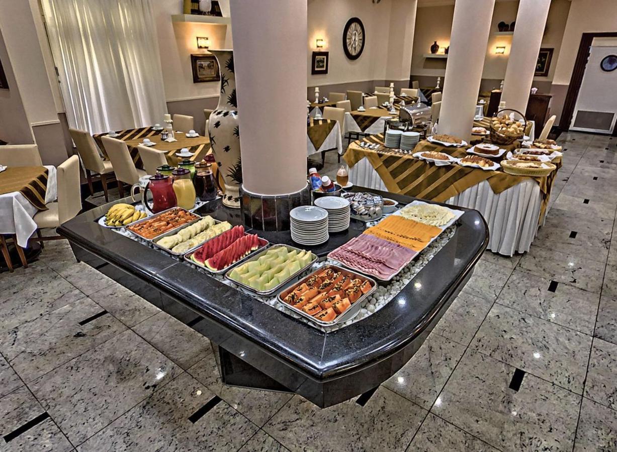 Hotel Da Vinci แซร์ฮาเนกรา ภายนอก รูปภาพ