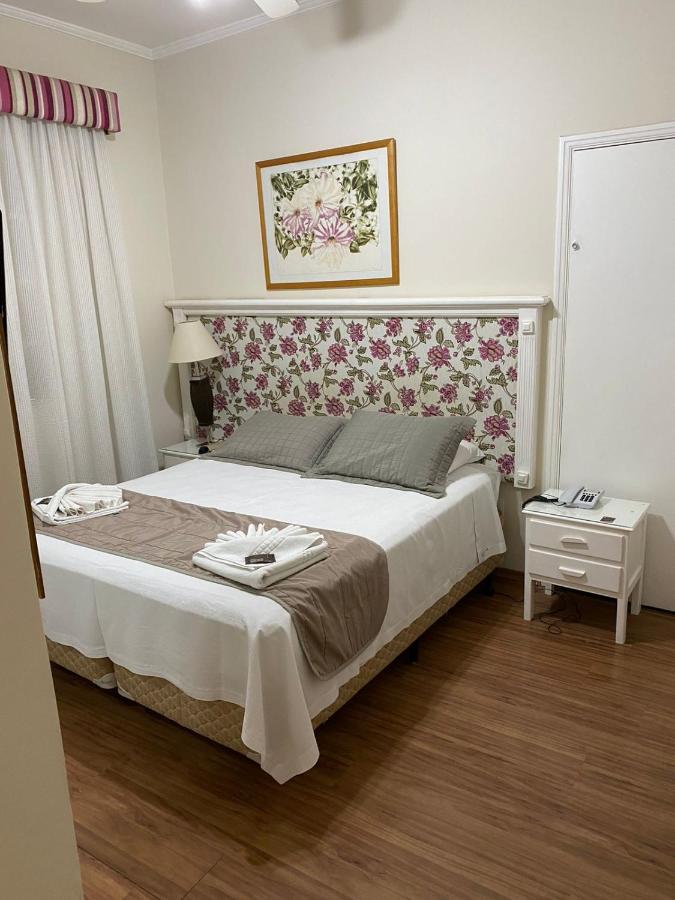 Hotel Da Vinci แซร์ฮาเนกรา ภายนอก รูปภาพ