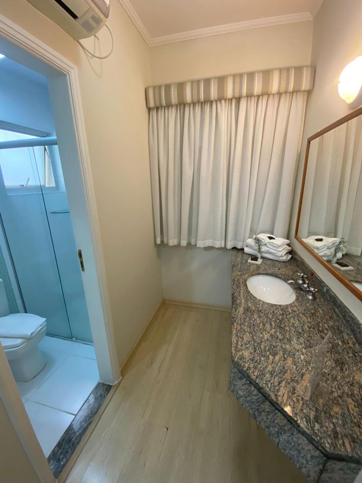 Hotel Da Vinci แซร์ฮาเนกรา ภายนอก รูปภาพ